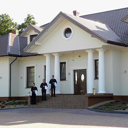 Zajazd Rosa Hotel Stoczek Lukowski Exterior photo